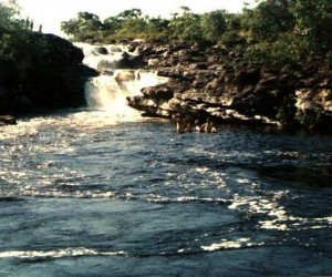 Parque Natural Nacional La Macarena Fuente upload wikimedia org